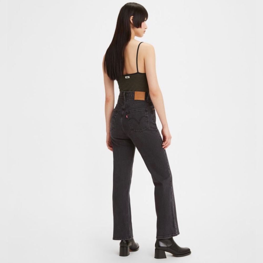 Levi’s Ribcage Straight Black Jeans